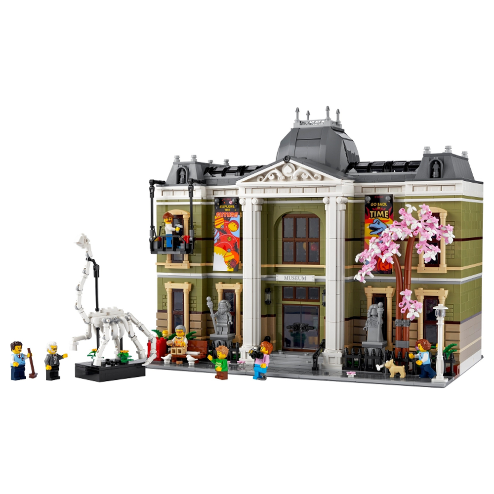LEGO Icons Natural History Museum 10326