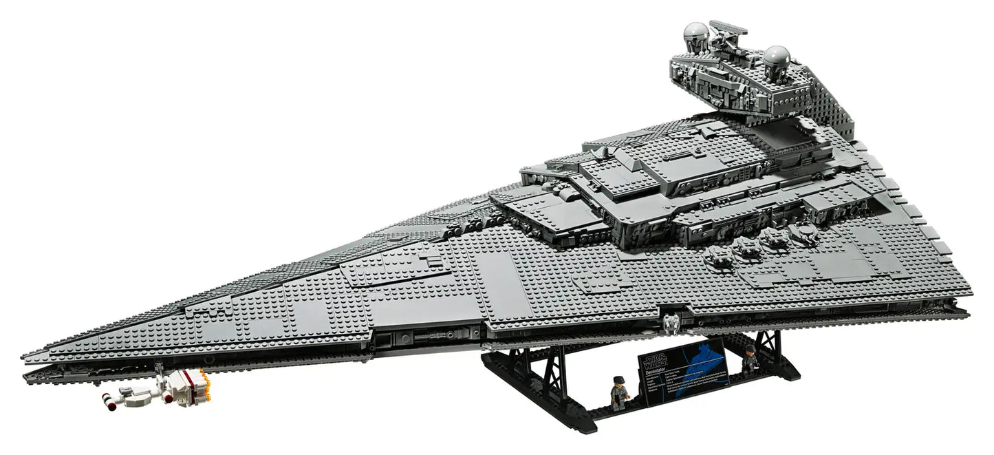 LEGO Star Wars UCS Imperial Star Destroyer 75252