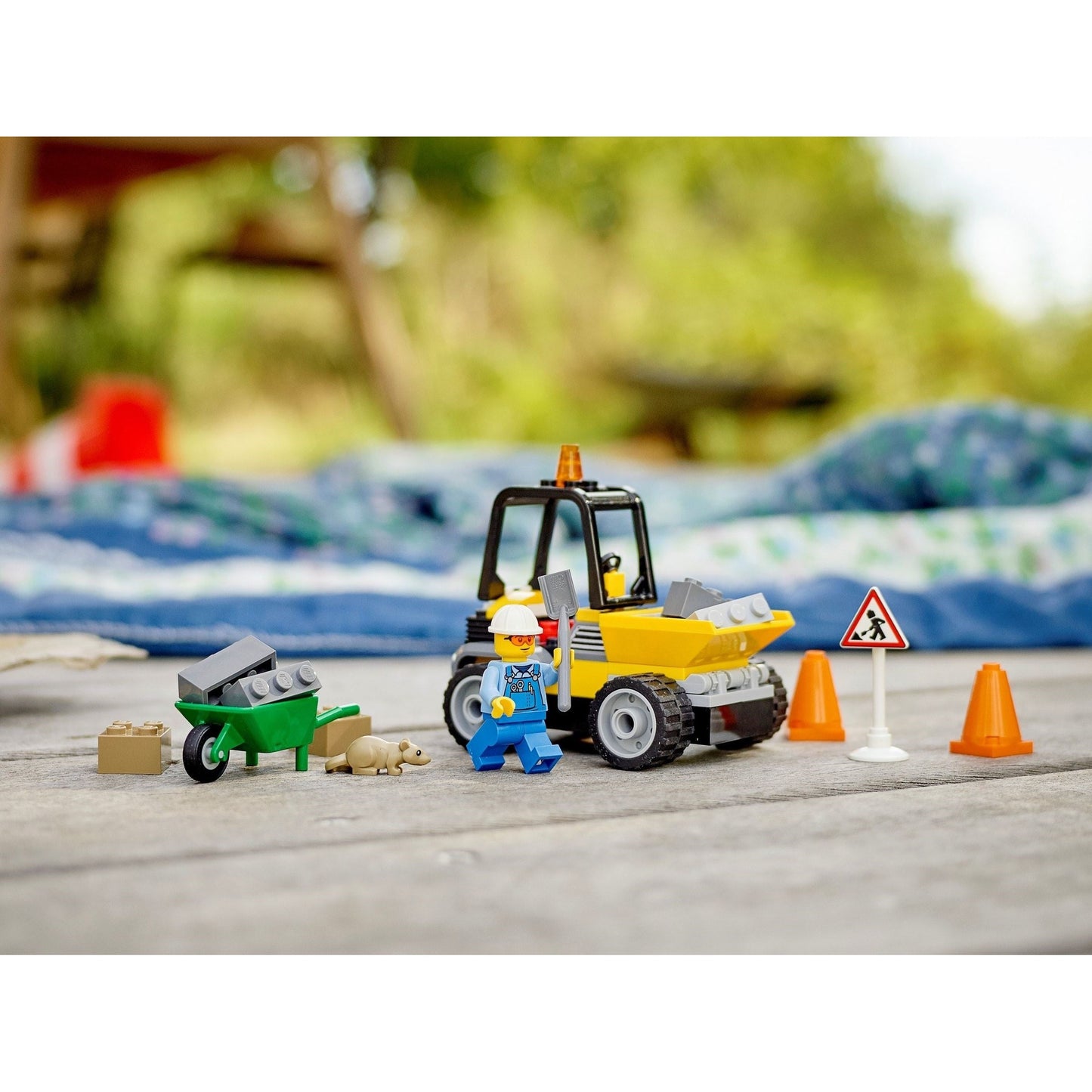 LEGO City Roadwork Truck 60284