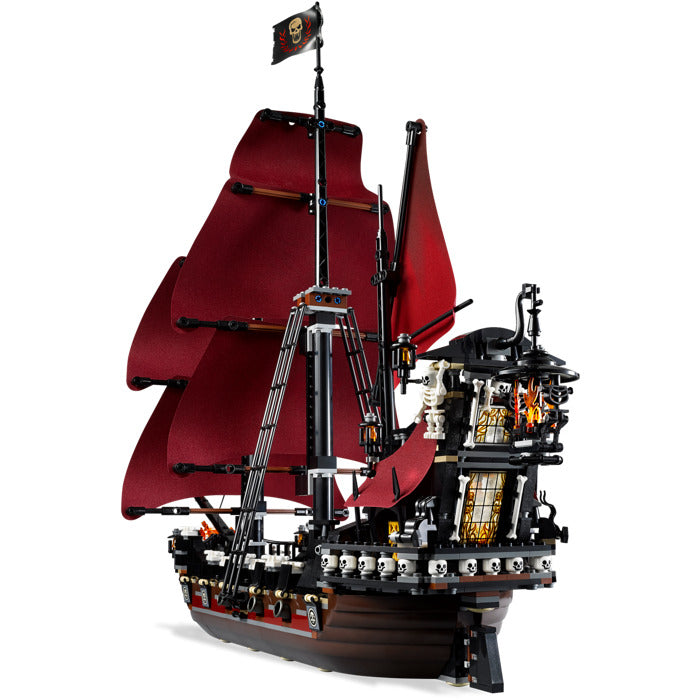 LEGO Pirates of the Caribbean Queen Anne's Revenge 4195