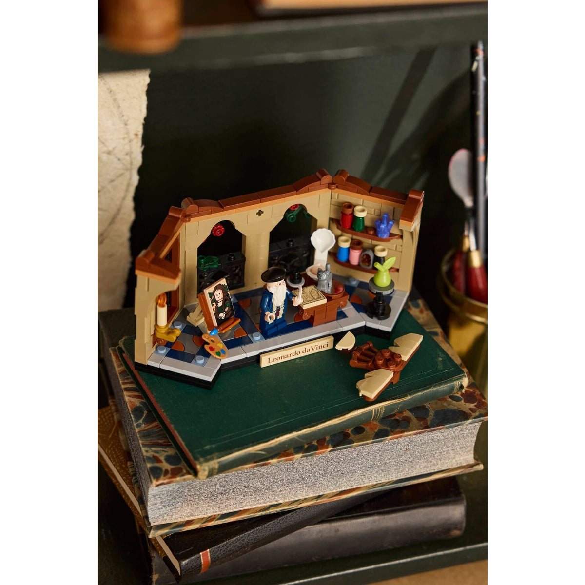 LEGO Promotional Tribute to Leonardo da Vinci 40902