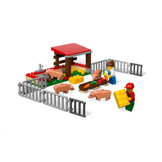 LEGO City Pig Farm & Tractor 7684