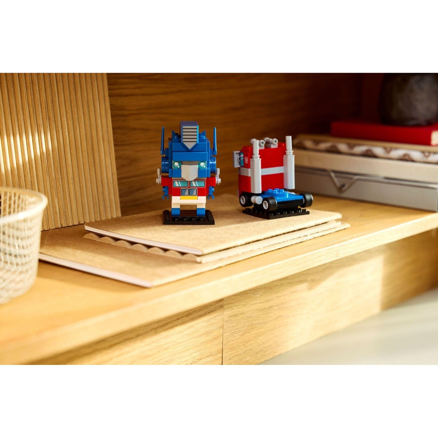 LEGO BrickHeadz Optimus Prime Robot & Vehicle 40803