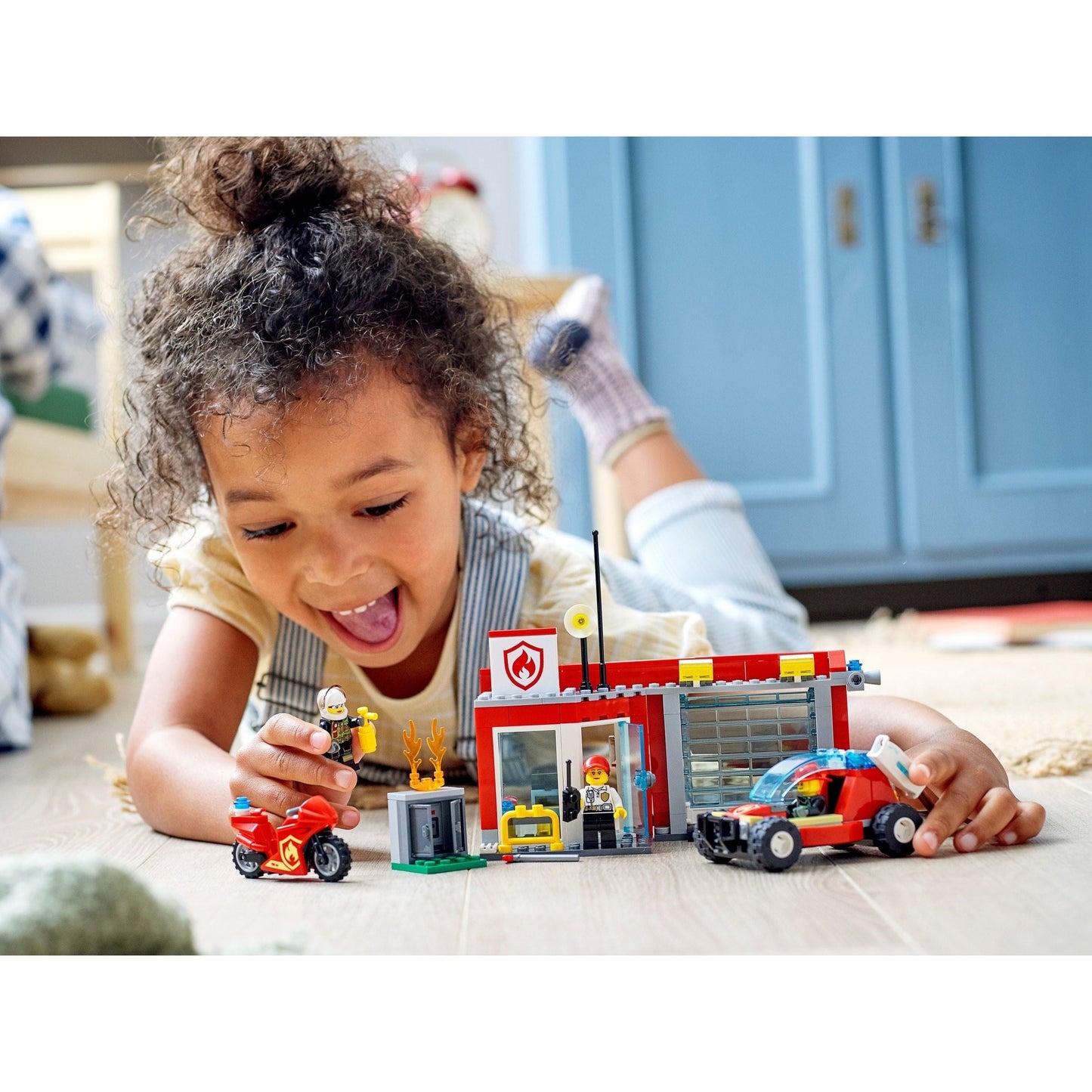 LEGO City Fire Station Starter Set 77943