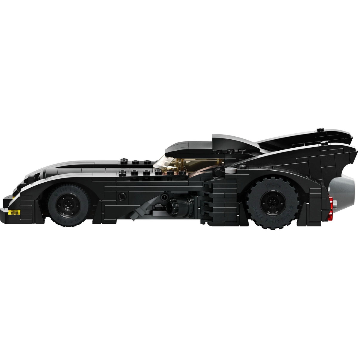LEGO DC Comics Super Heroes Batcave – Shadow Box 76252