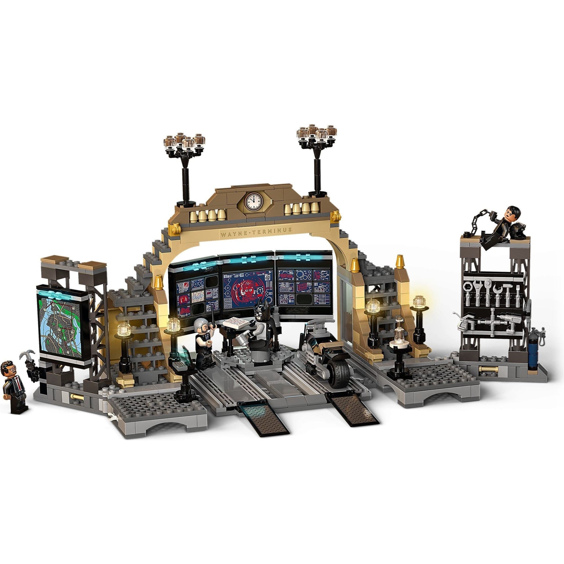 LEGO DC Comics Super Heroes Batcave: The Riddler Face-Off 76183
