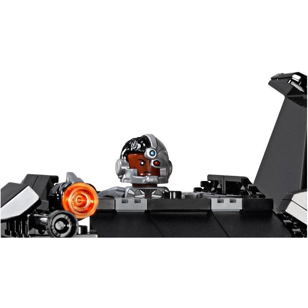 LEGO DC Comics Super Heroes Flying Fox: Batmobile Airlift Attack 76087