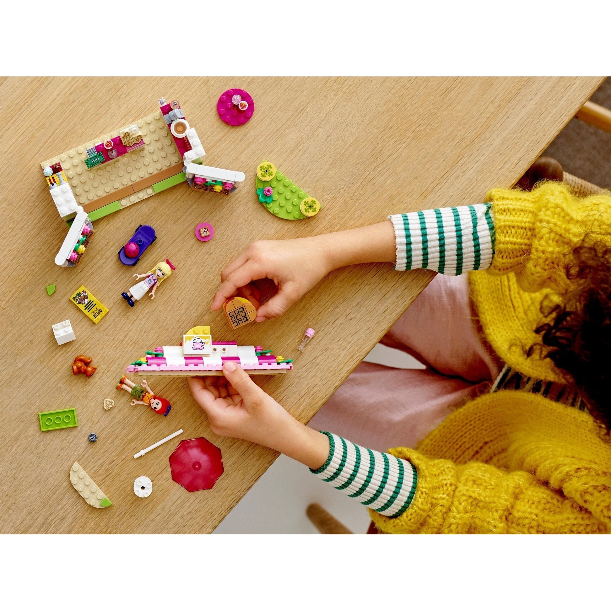 LEGO Friends Heartlake City Park Café 41426
