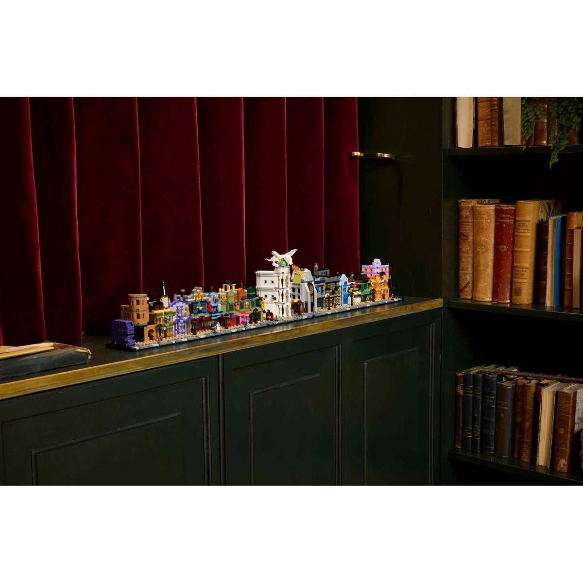 LEGO Harry Potter Diagon Alley Wizarding Shops 76444