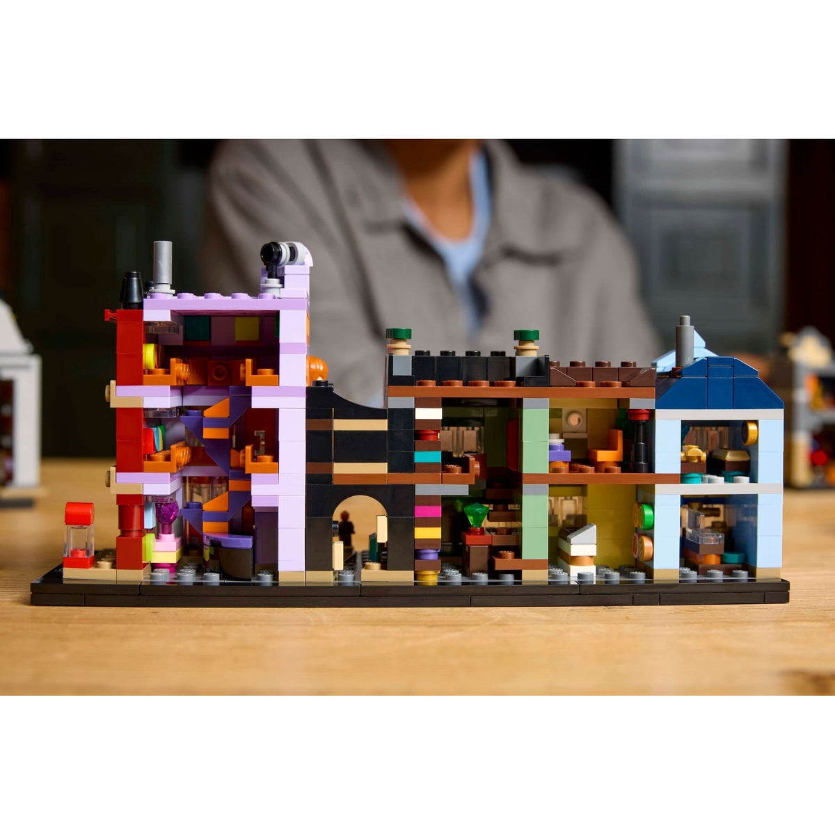 LEGO Harry Potter Diagon Alley Wizarding Shops 76444