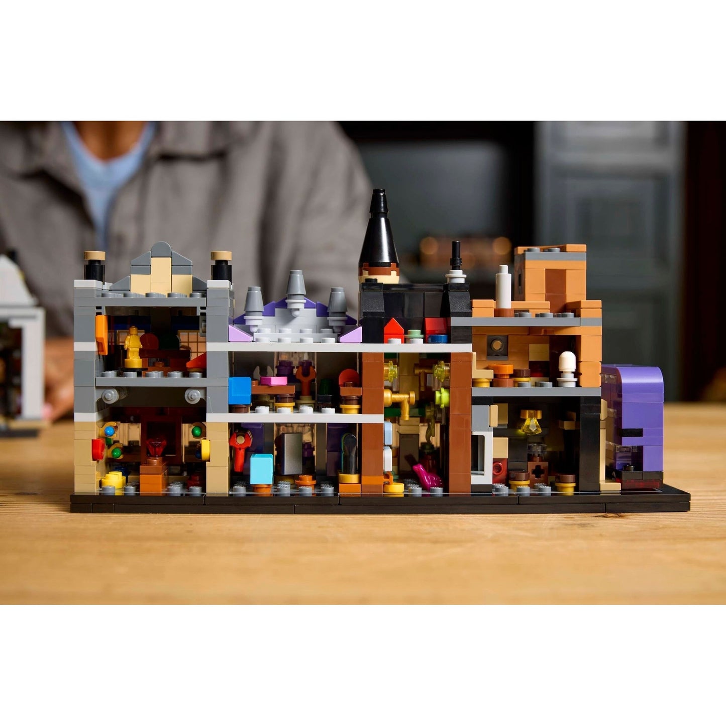 LEGO Harry Potter Diagon Alley Wizarding Shops 76444