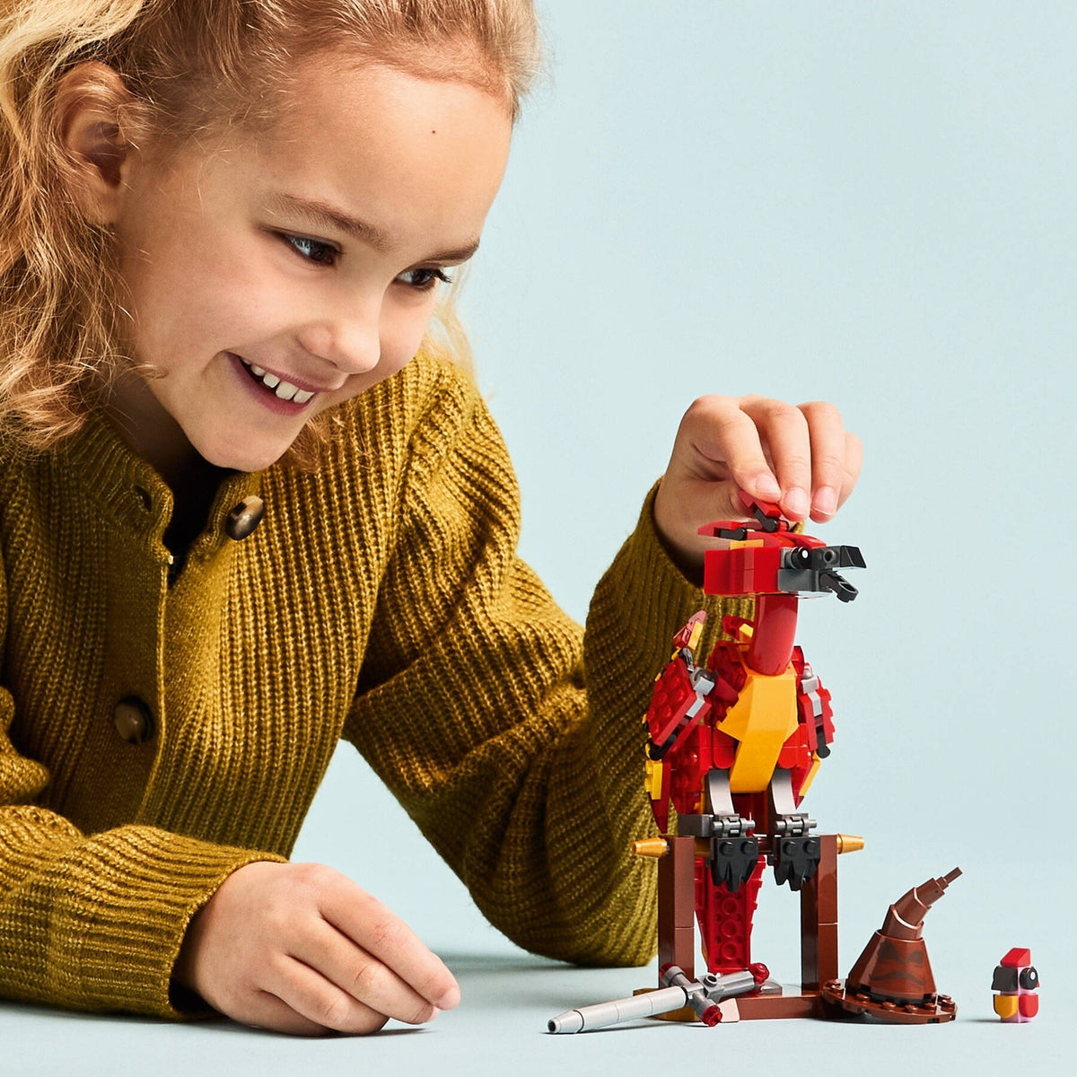 LEGO Harry Potter Fawkes: Dumbledore's Phoenix 76448