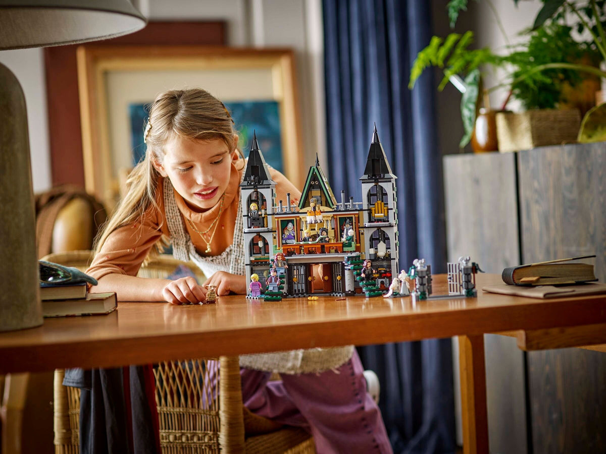 LEGO Harry Potter Malfoy Manor 76453
