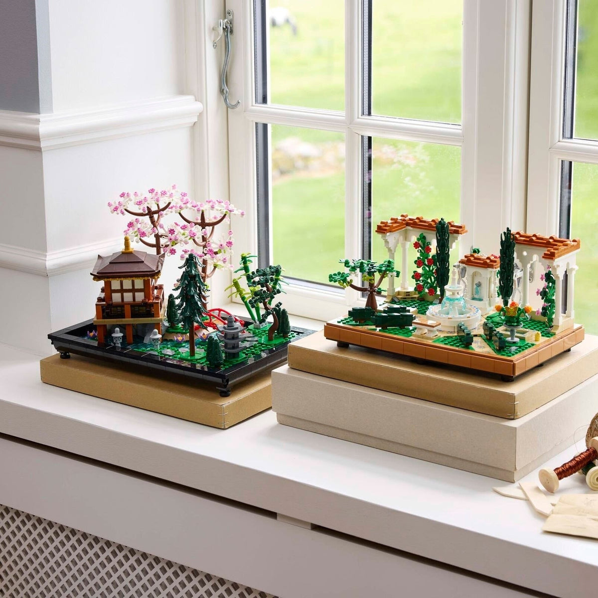 LEGO Icons Fountain Garden 10359