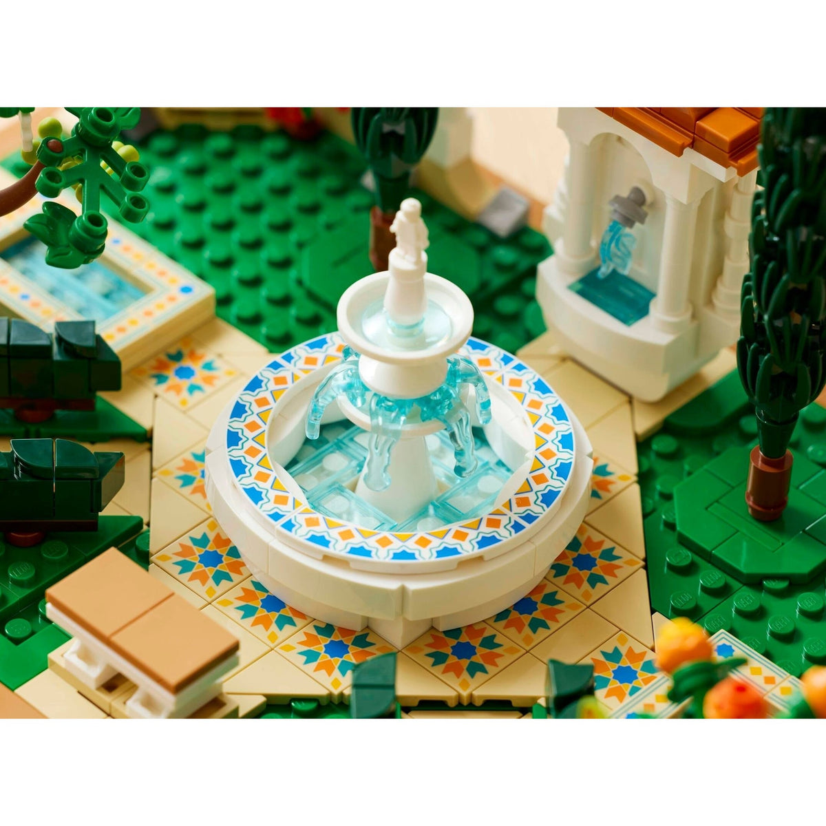 LEGO Icons Fountain Garden 10359
