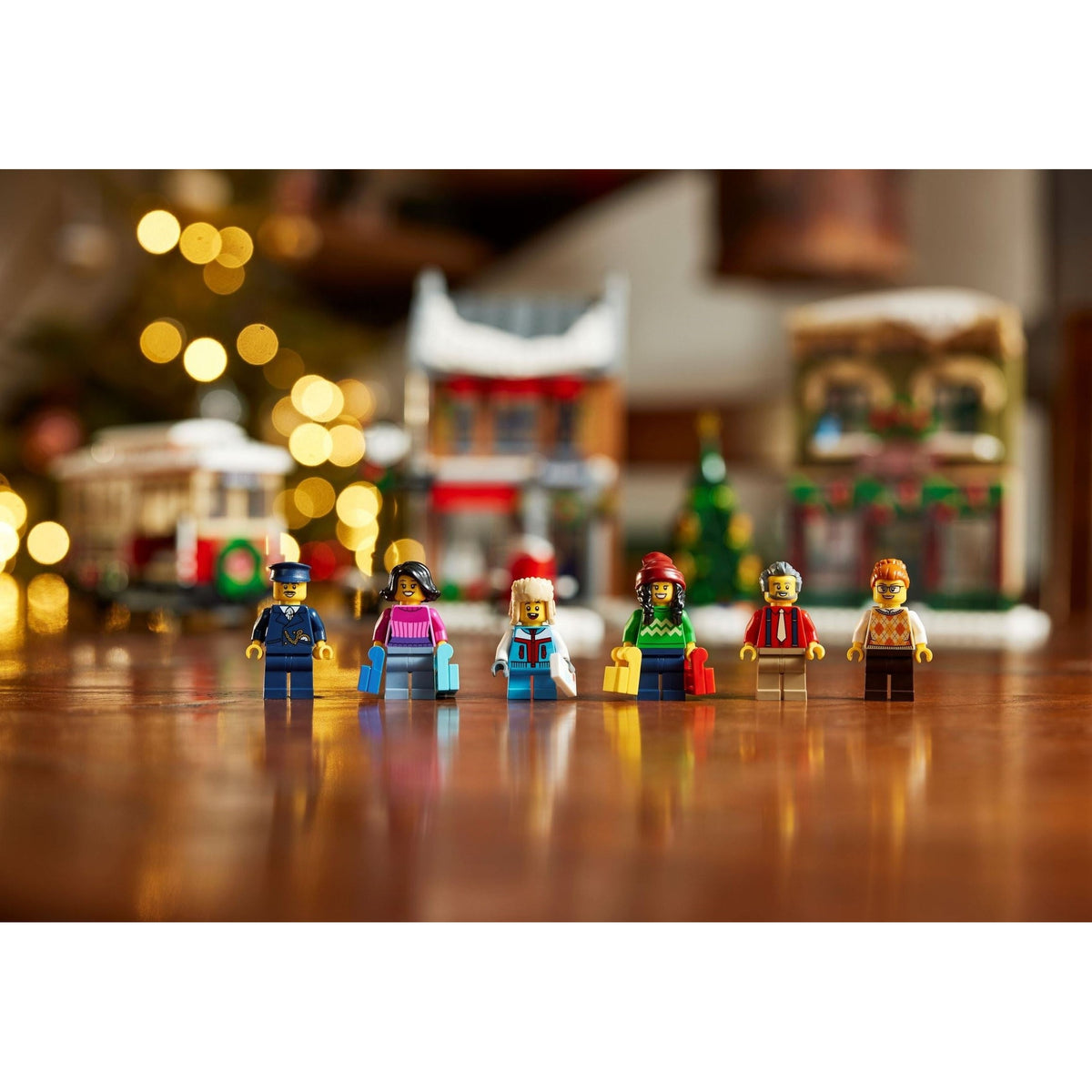 LEGO Icons Holiday Main Street 10308