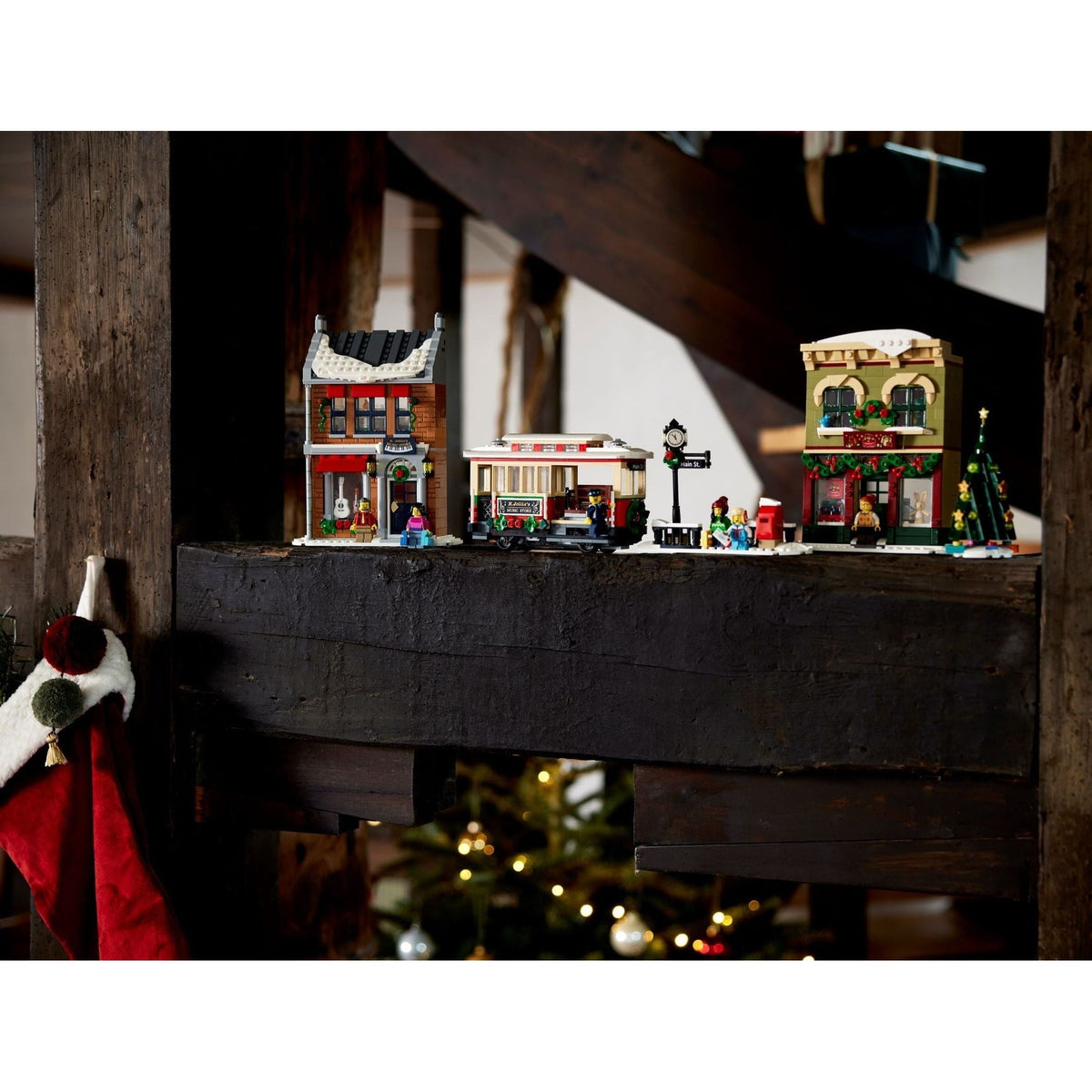 LEGO Icons Holiday Main Street 10308