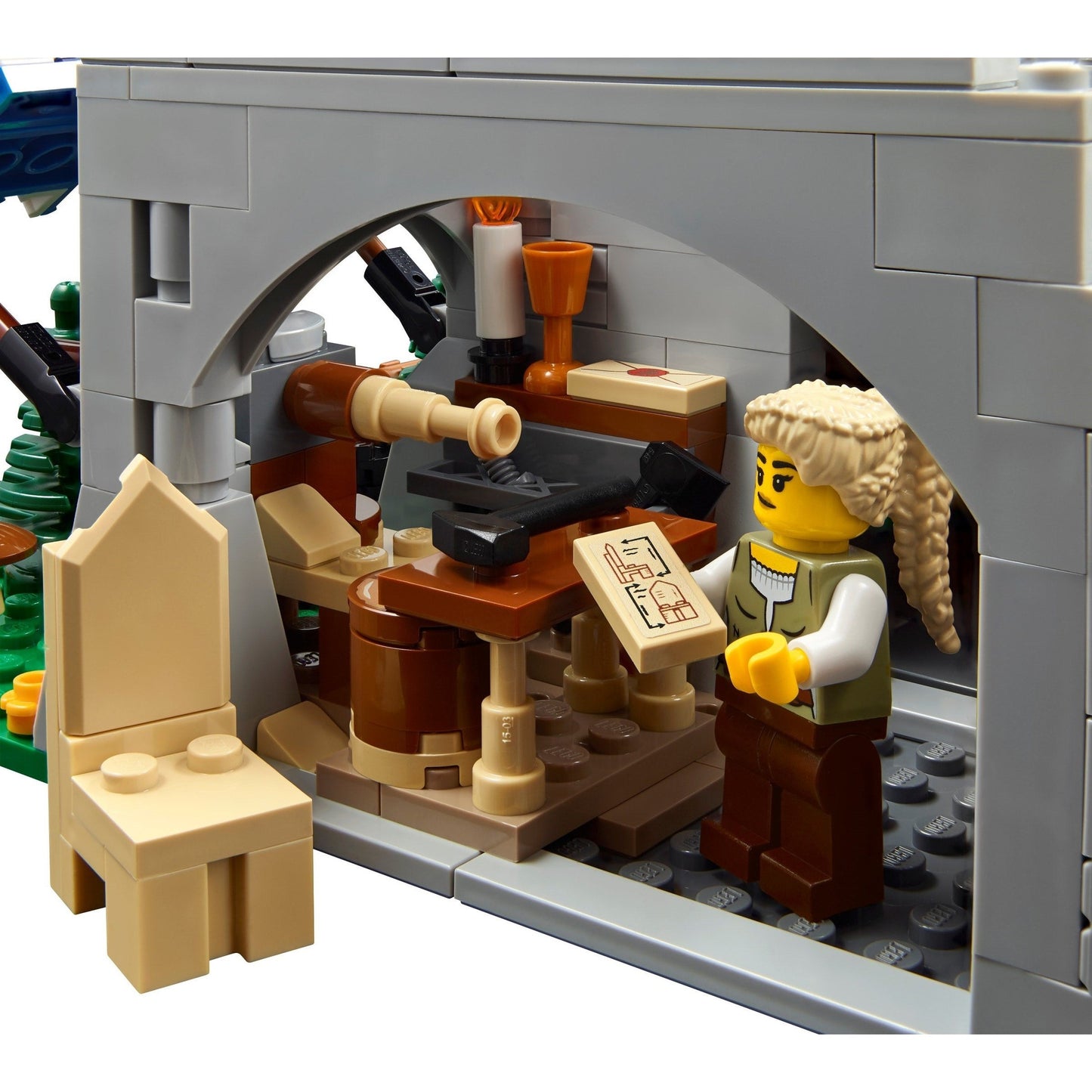 LEGO Icons Medieval Town Square 10332