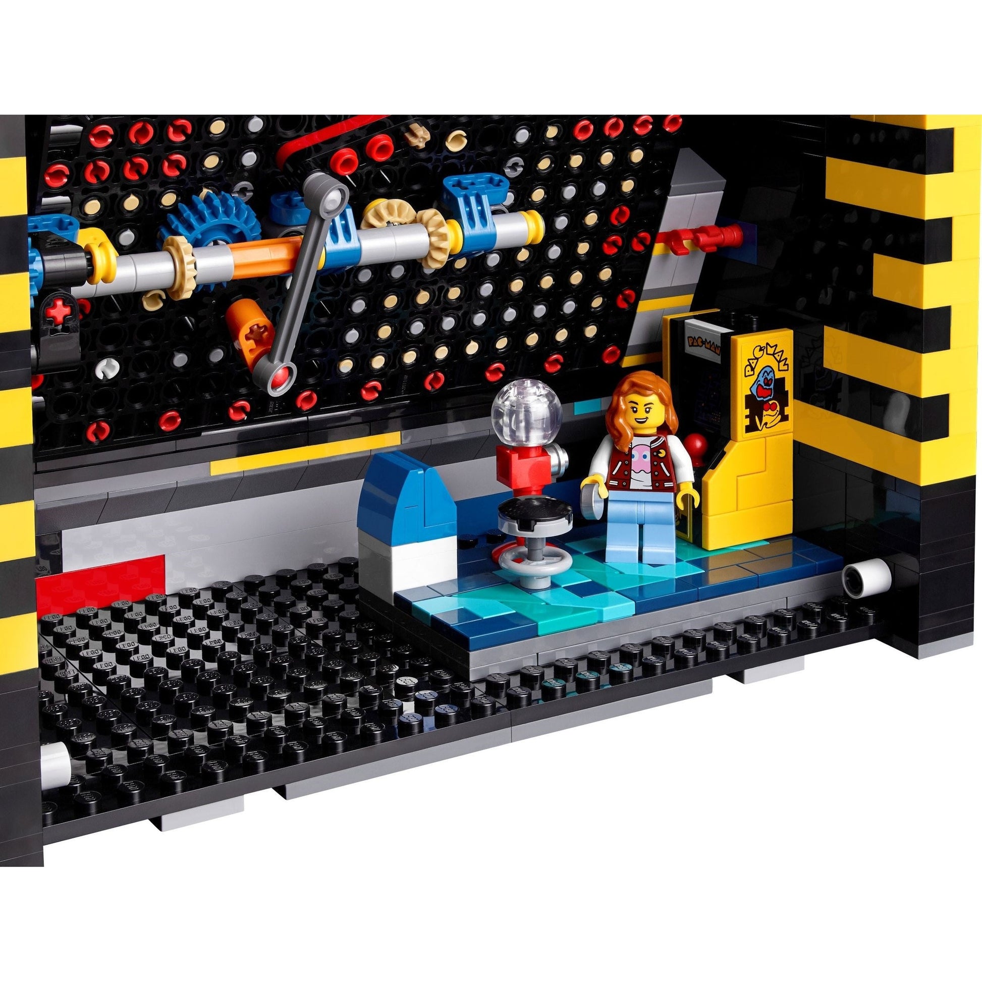 LEGO Icons PAC-MAN Arcade 10323