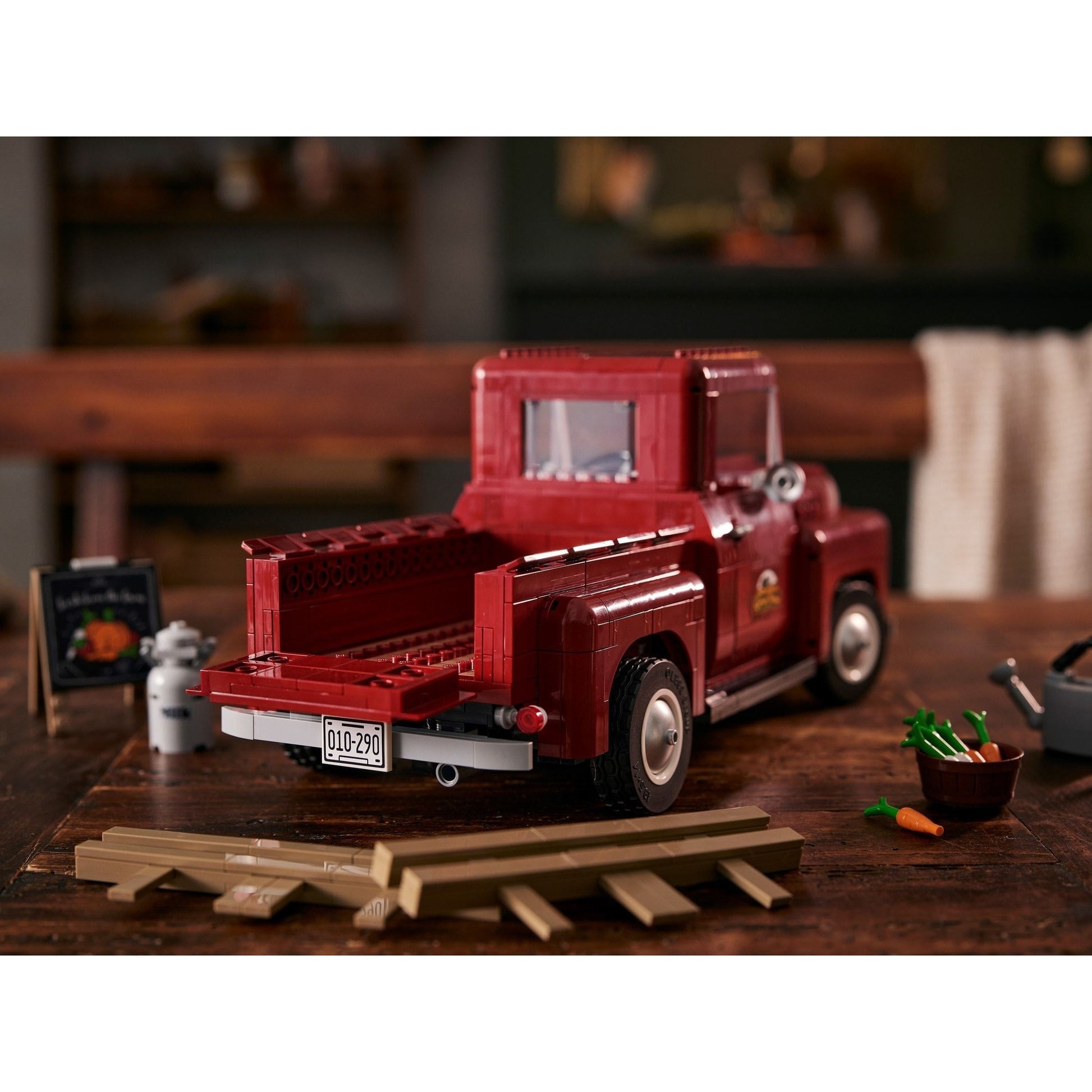 LEGO Icons Pickup Truck 10290