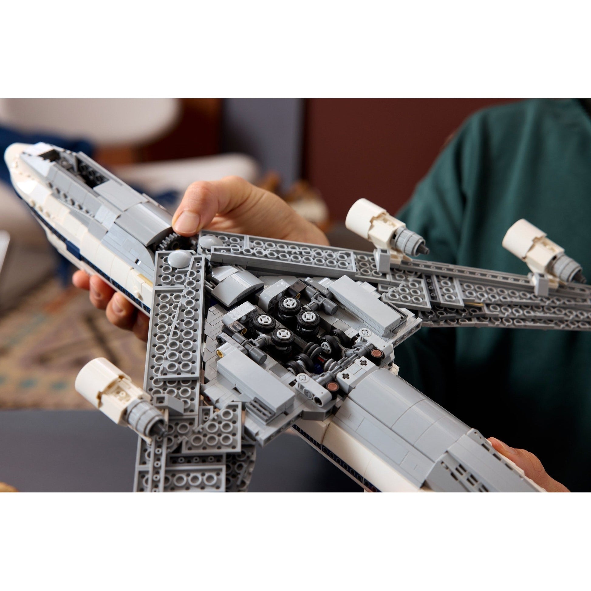 LEGO Icons Shuttle Carrier Aircraft 10360