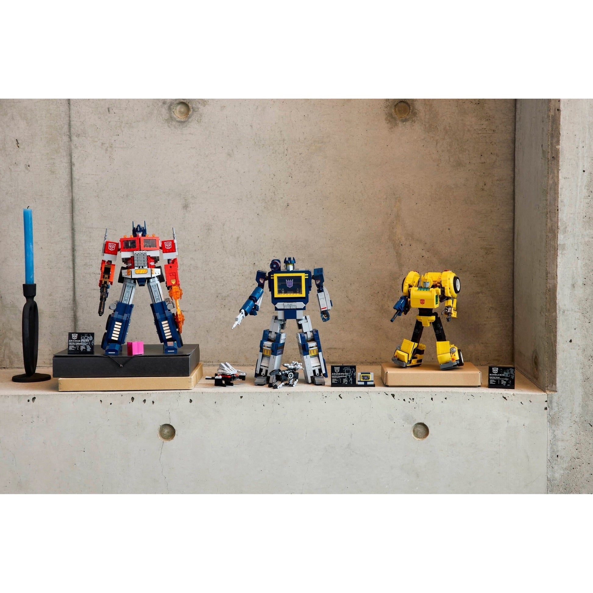 LEGO Icons Transformers: Soundwave 10358