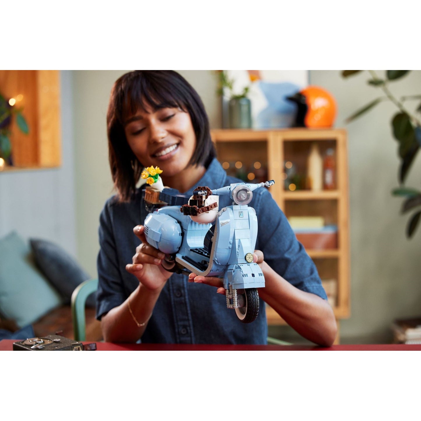 LEGO Icons Vespa 125 10298