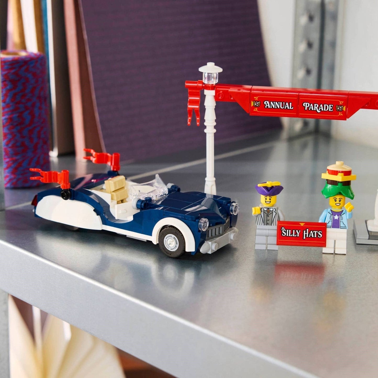 LEGO Icons Vintage Parade Car 40913