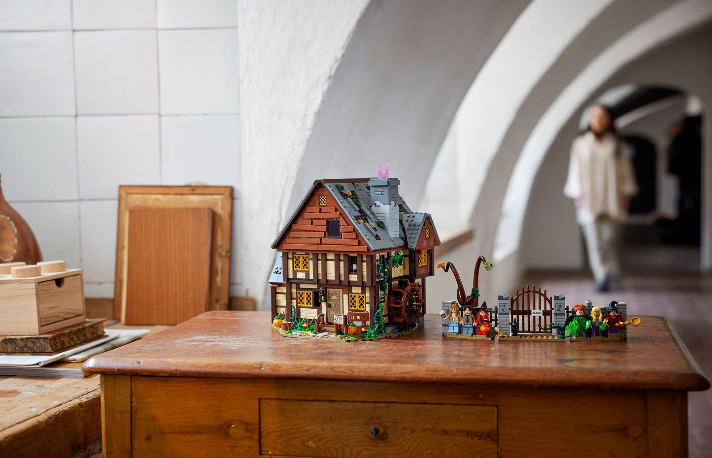 LEGO Ideas Disney Hocus Pocus: The Sanderson Sisters' Cottage 21341