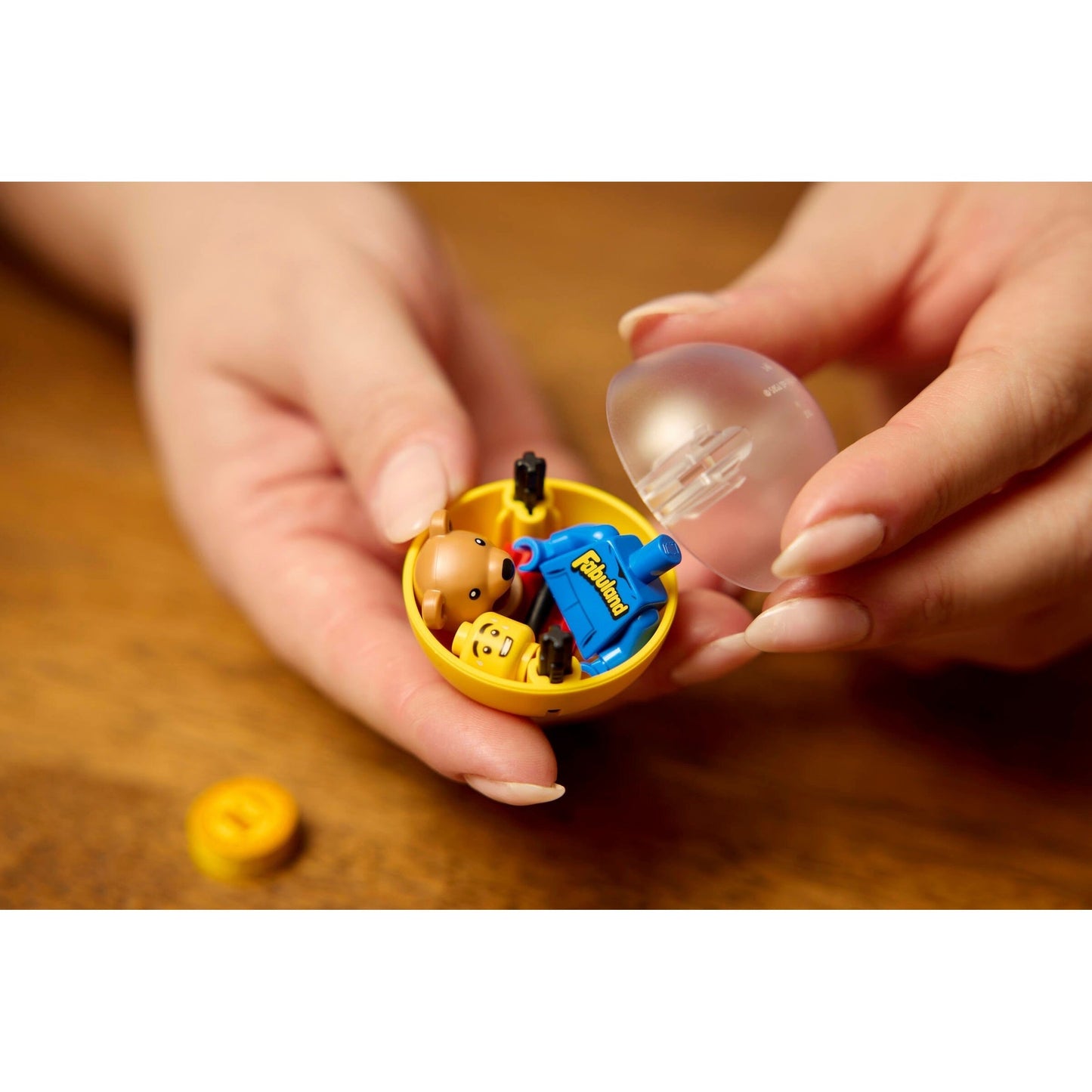 LEGO Ideas Minifigure Vending Machine 21358