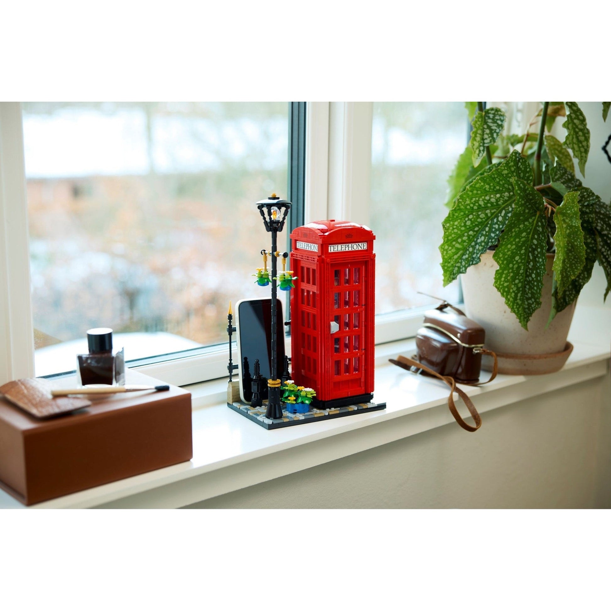 LEGO Ideas Red London Telephone Box 21347