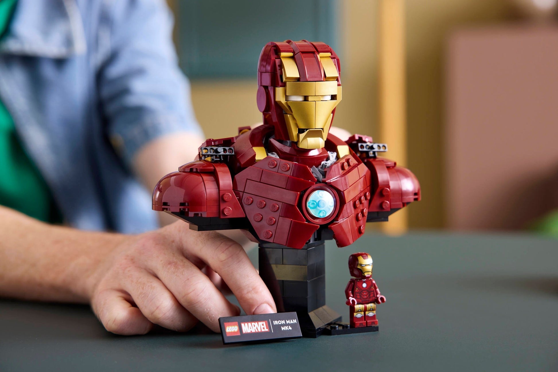 LEGO Marvel Super Heroes Iron Man MK4 Bust 76327