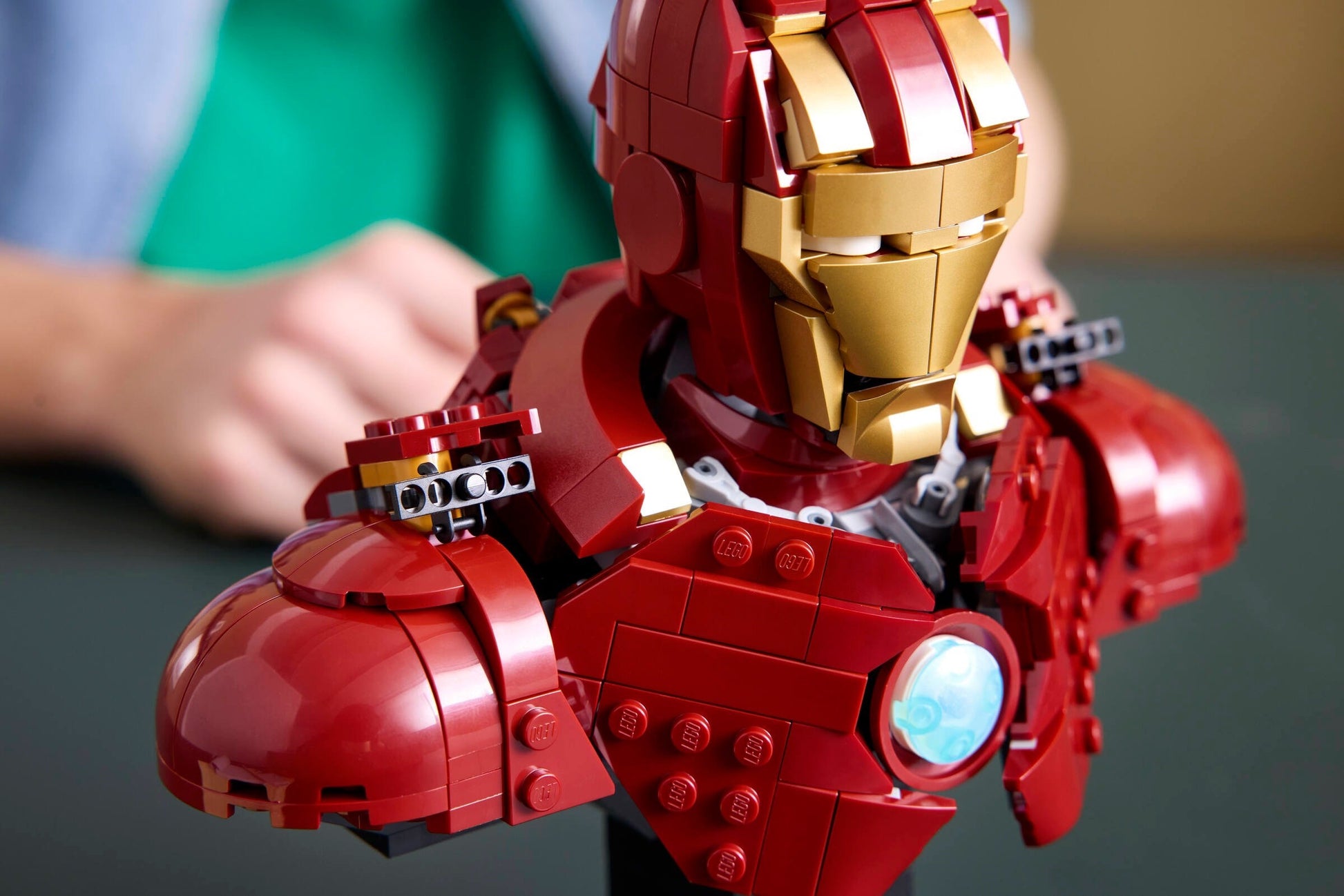LEGO Marvel Super Heroes Iron Man MK4 Bust 76327