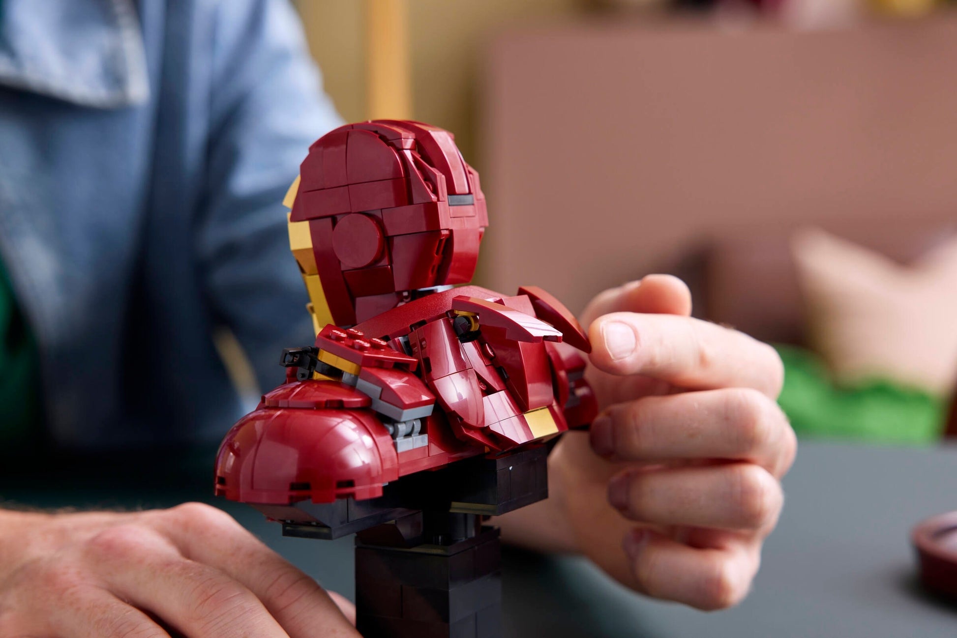 LEGO Marvel Super Heroes Iron Man MK4 Bust 76327