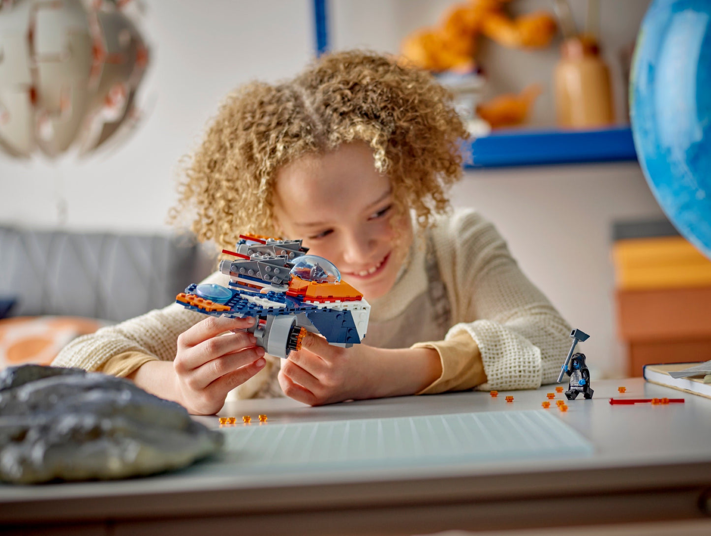LEGO Marvel Super Heroes Rocket's Warbird vs. Ronan 76278