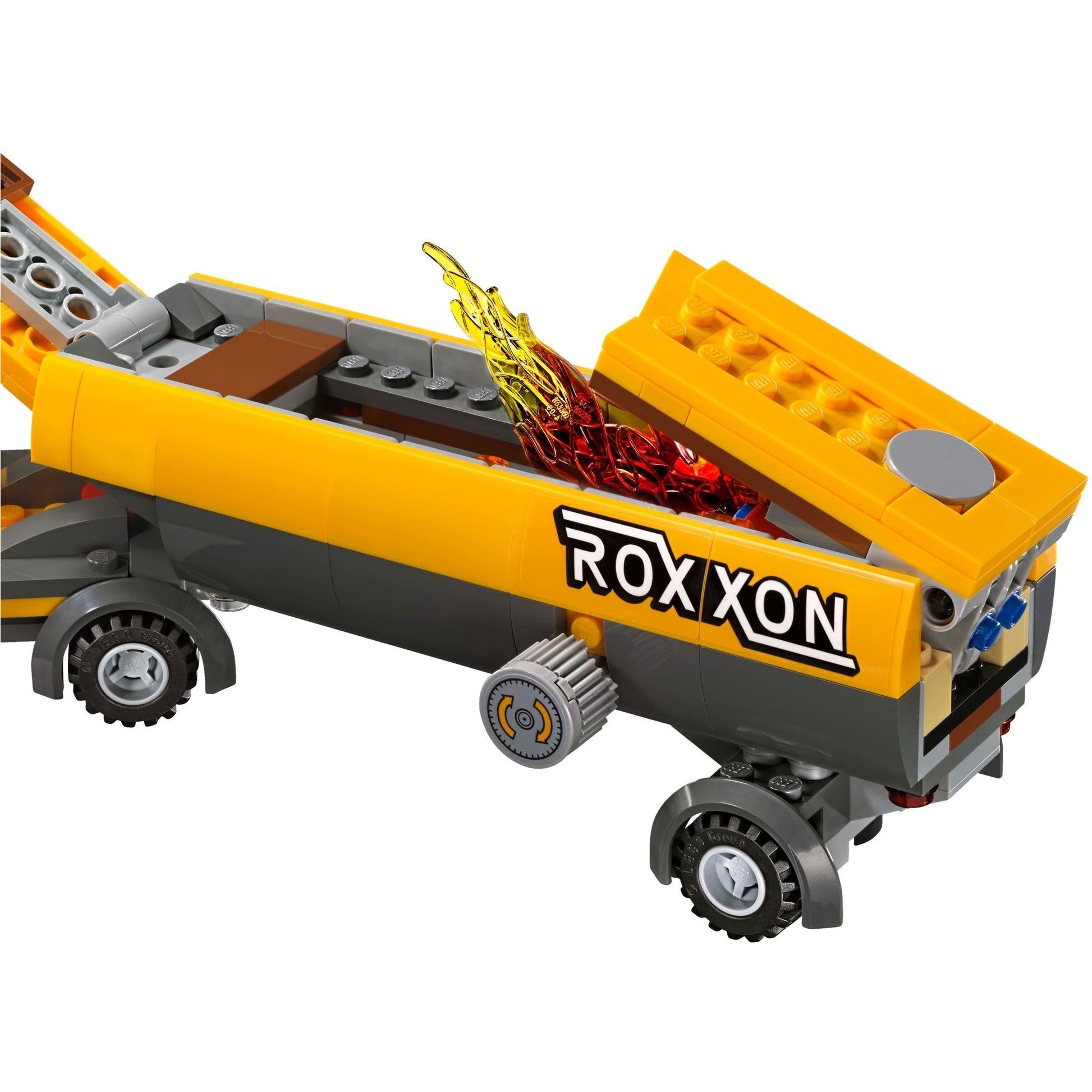 LEGO Marvel Super Heroes Tanker Truck Takedown 76067