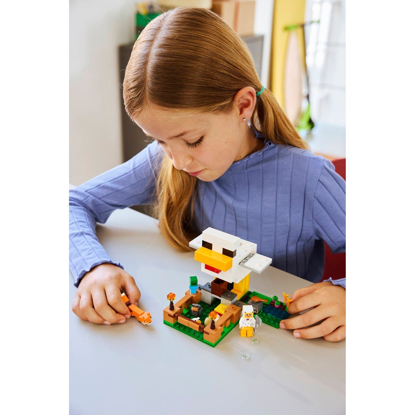 LEGO Minecraft Chicken Farm 21585