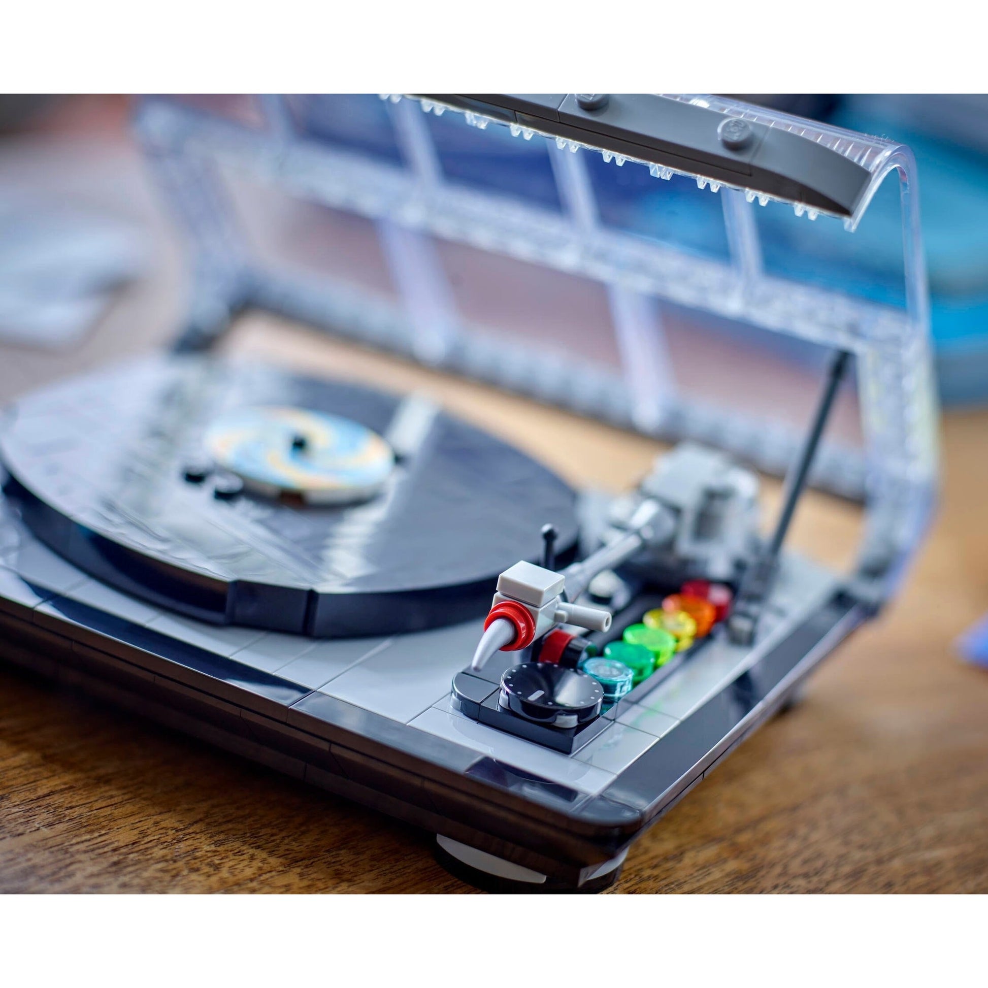 LEGO Miscellaneous Retro Record Player 40699