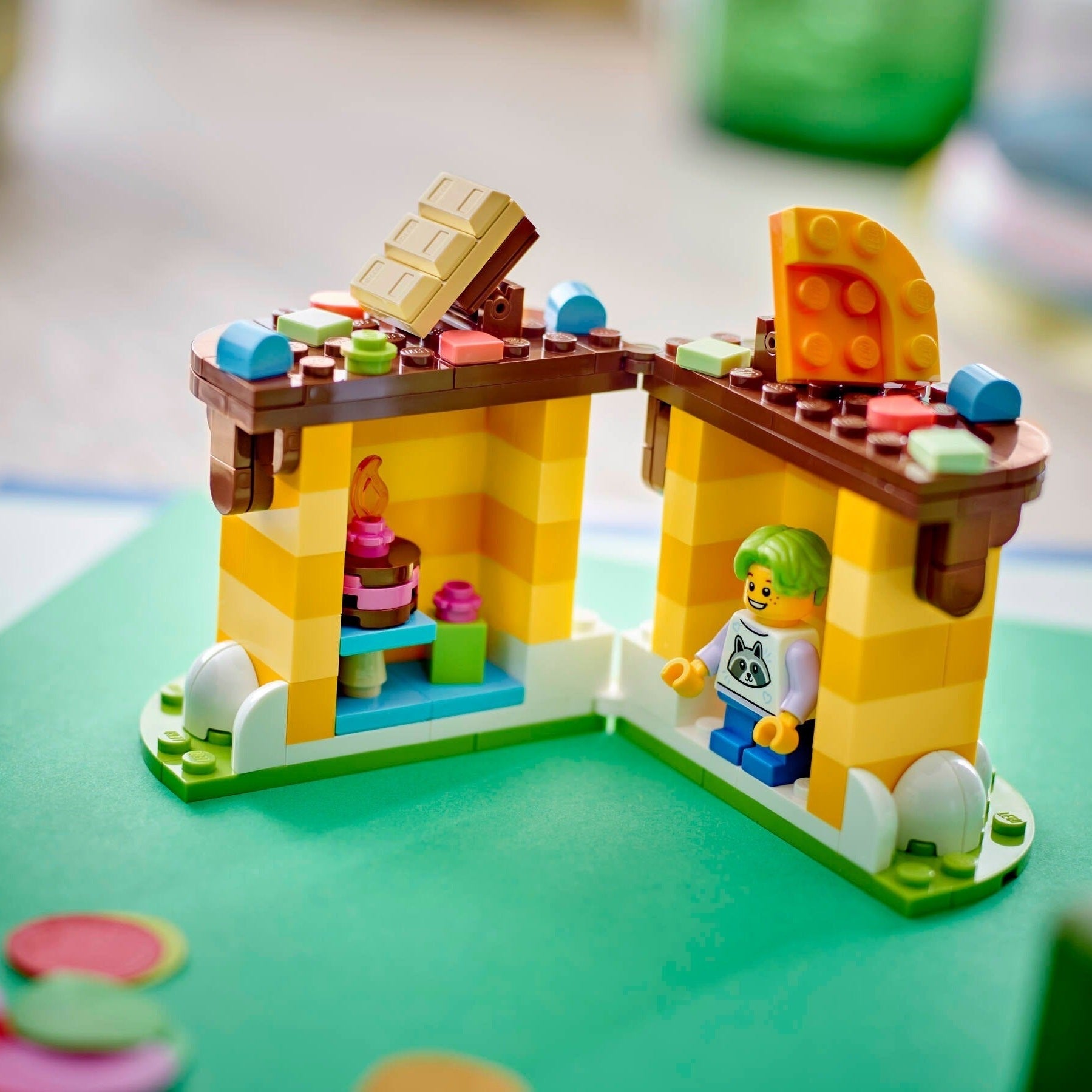 LEGO Seasonal Birthday Cake 40780
