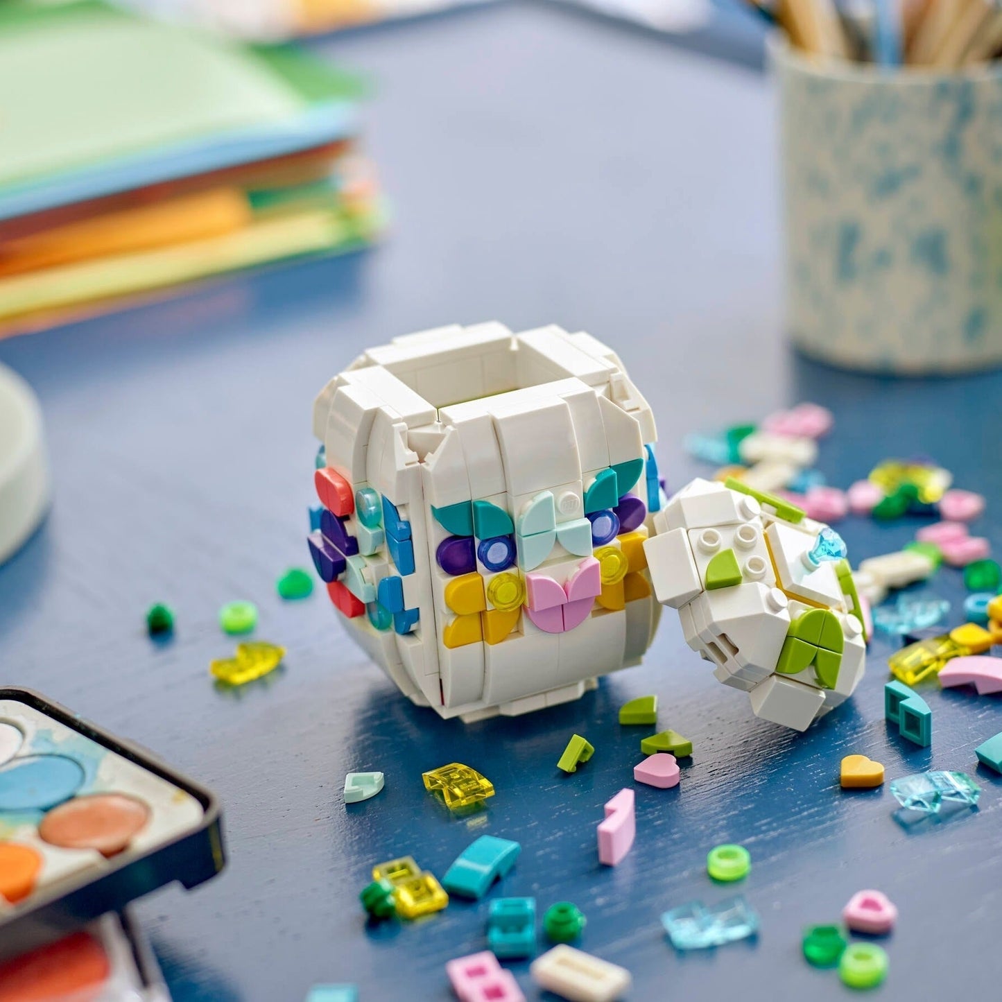 LEGO Seasonal Decorative Easter Egg 40816