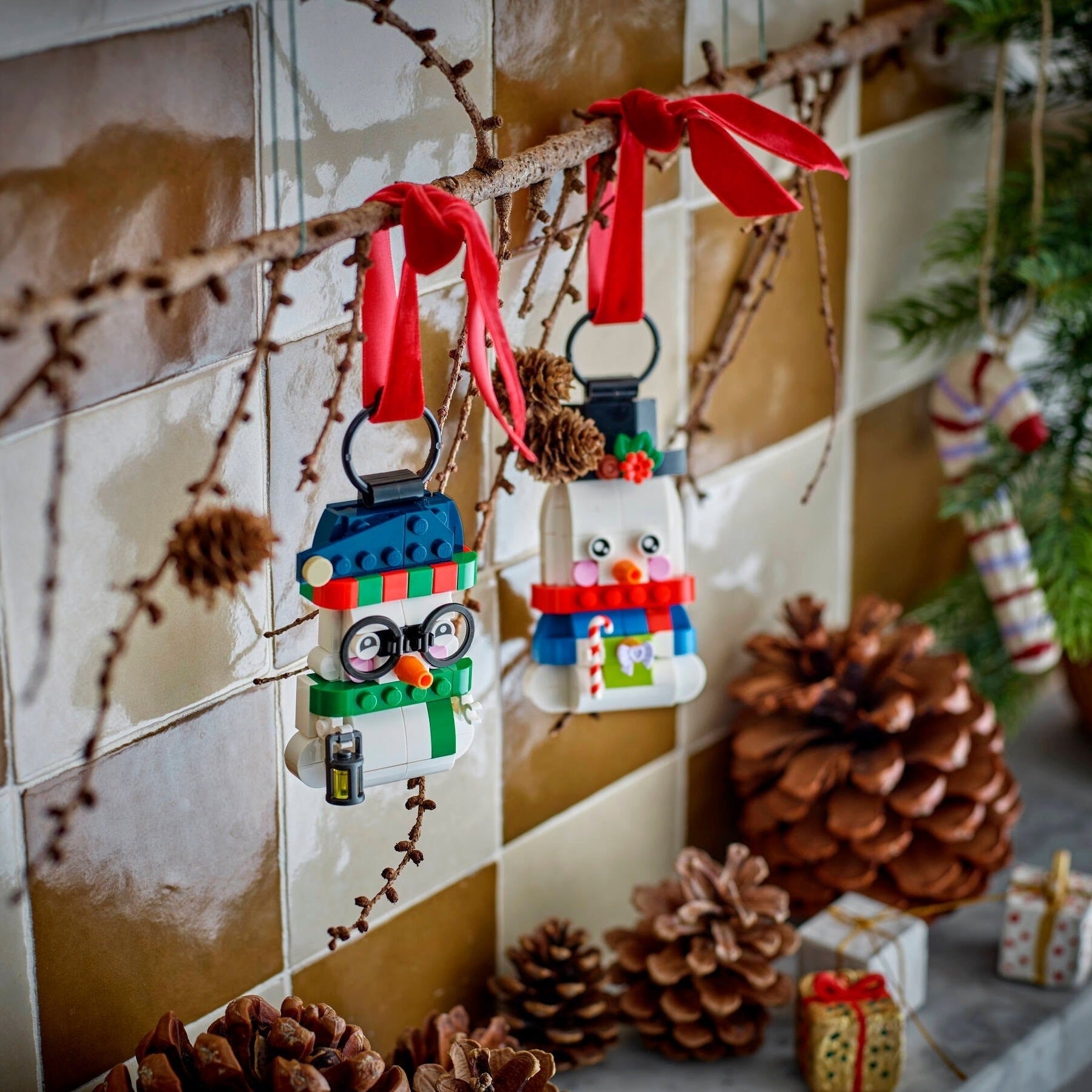 LEGO Seasonal Snowman Ornaments 40812
