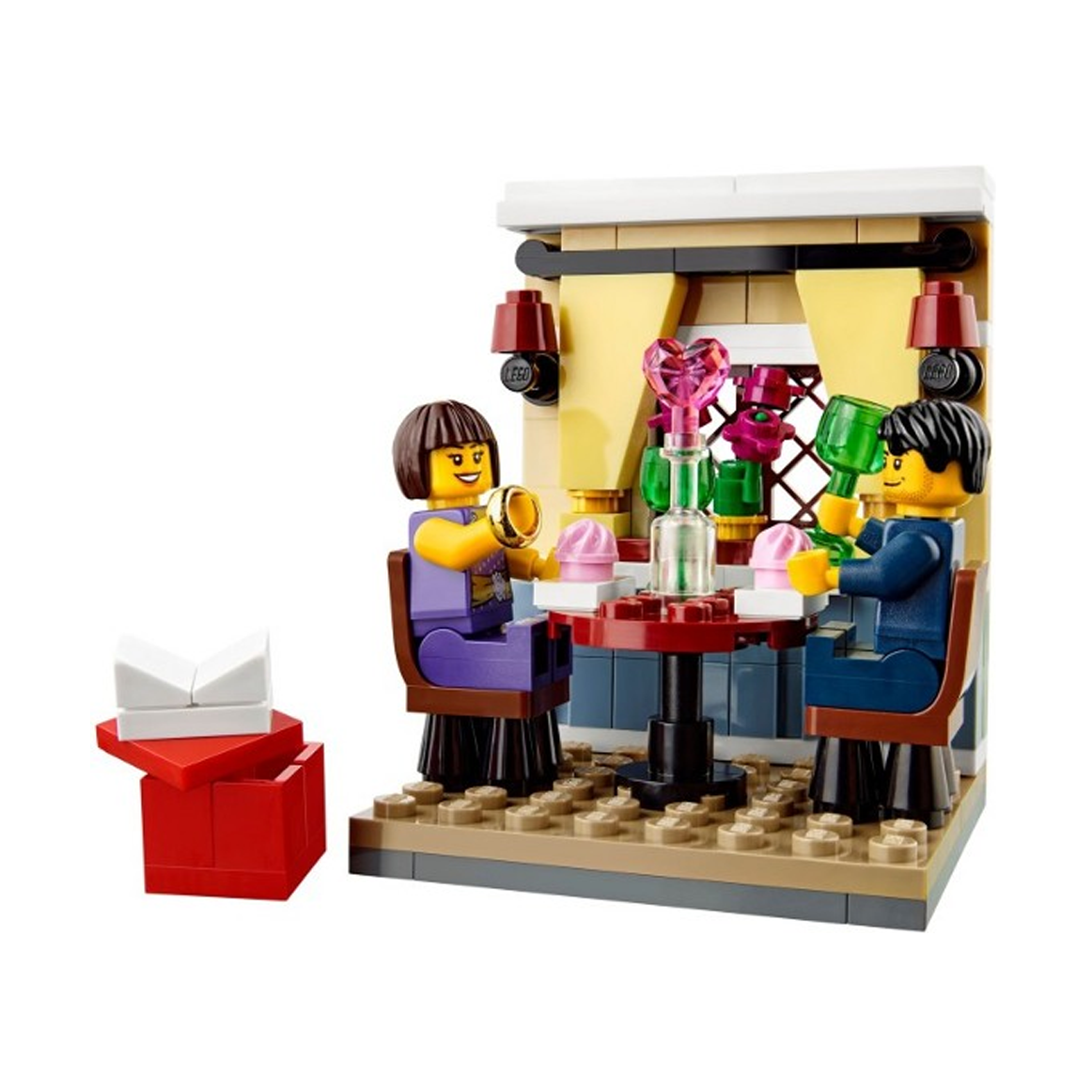 LEGO Seasonal Valentine's Day Dinner 40120