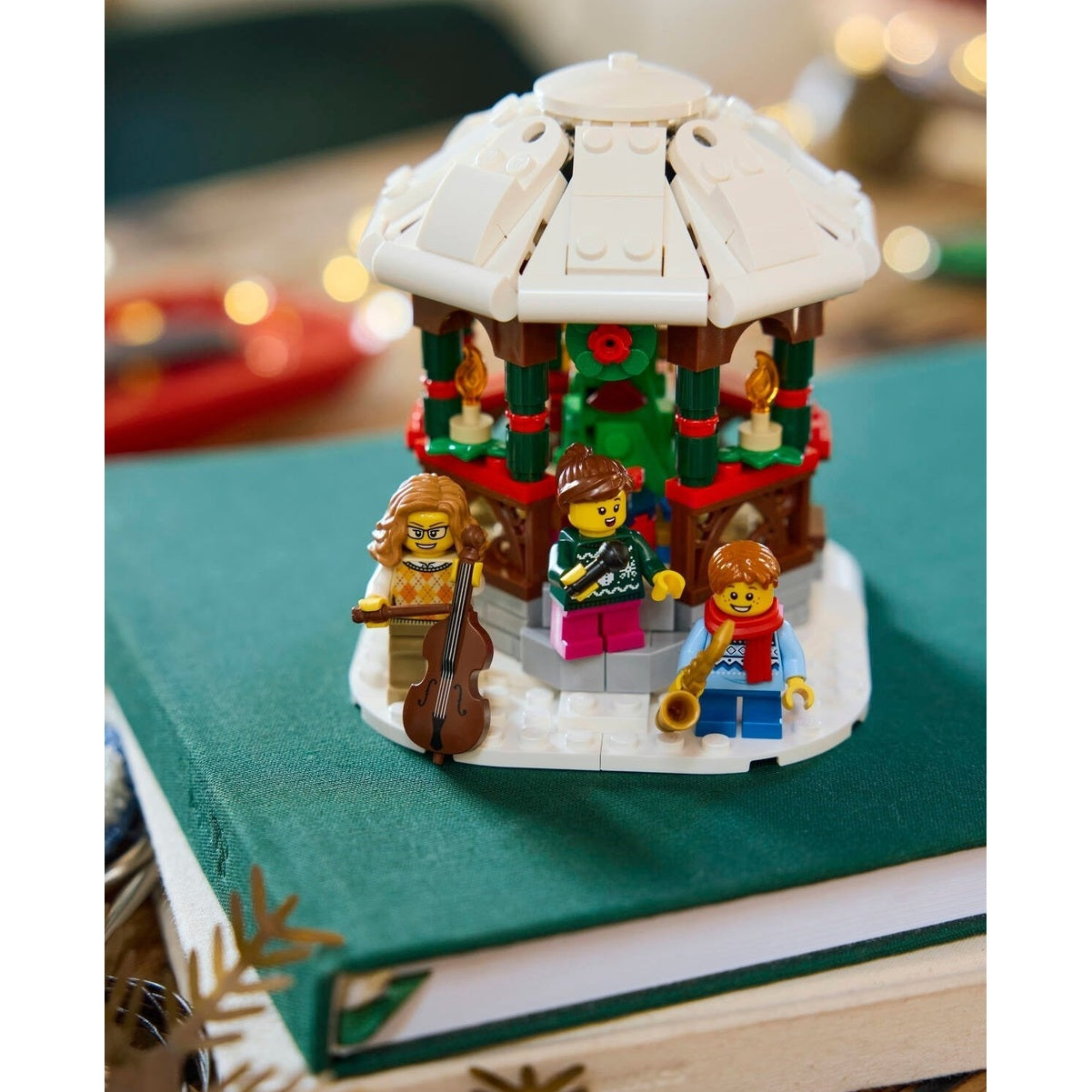 LEGO Seasonal Winter Gazebo 40778