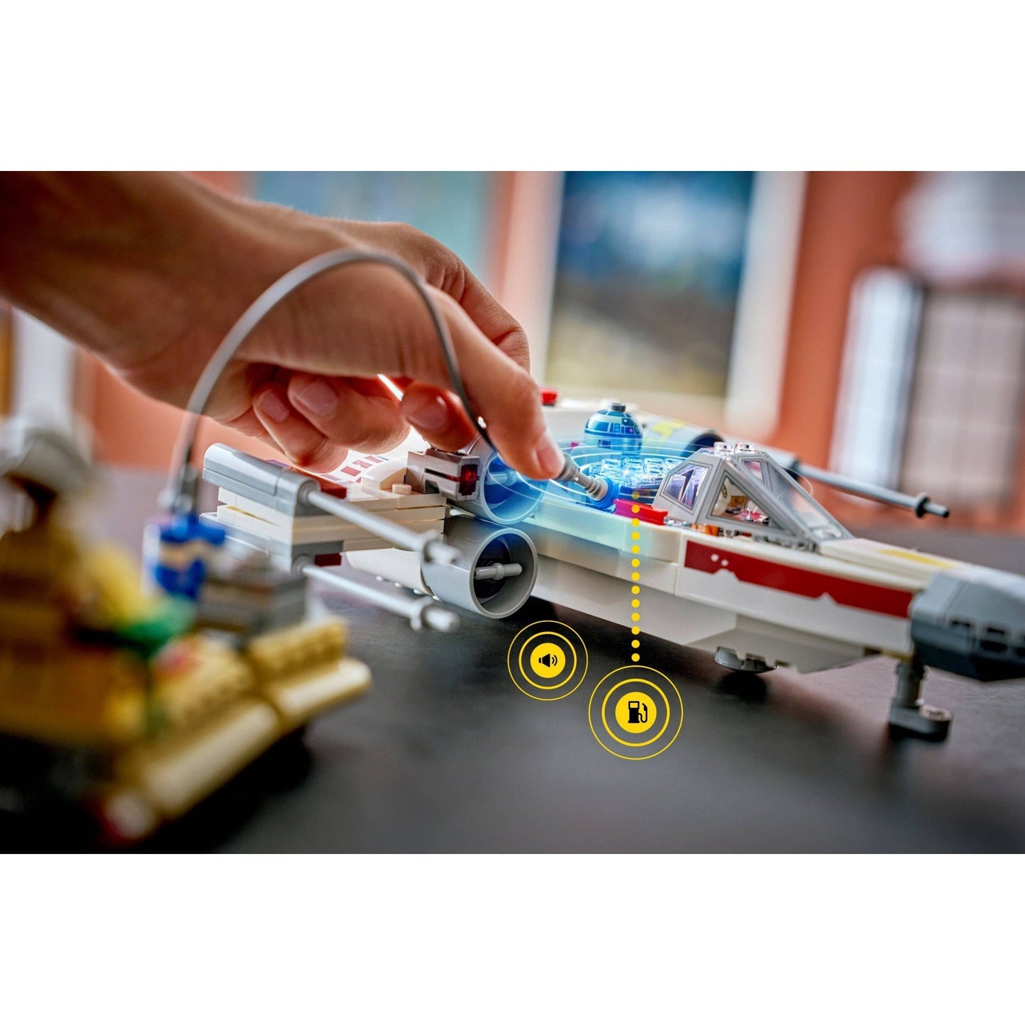 LEGO Star Wars Luke's Red Five X-wing 75423