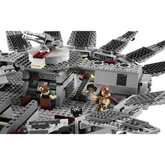 LEGO Star Wars Millennium Falcon 7965