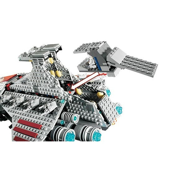 LEGO Star Wars Venator-class Republic Attack Cruiser 8039