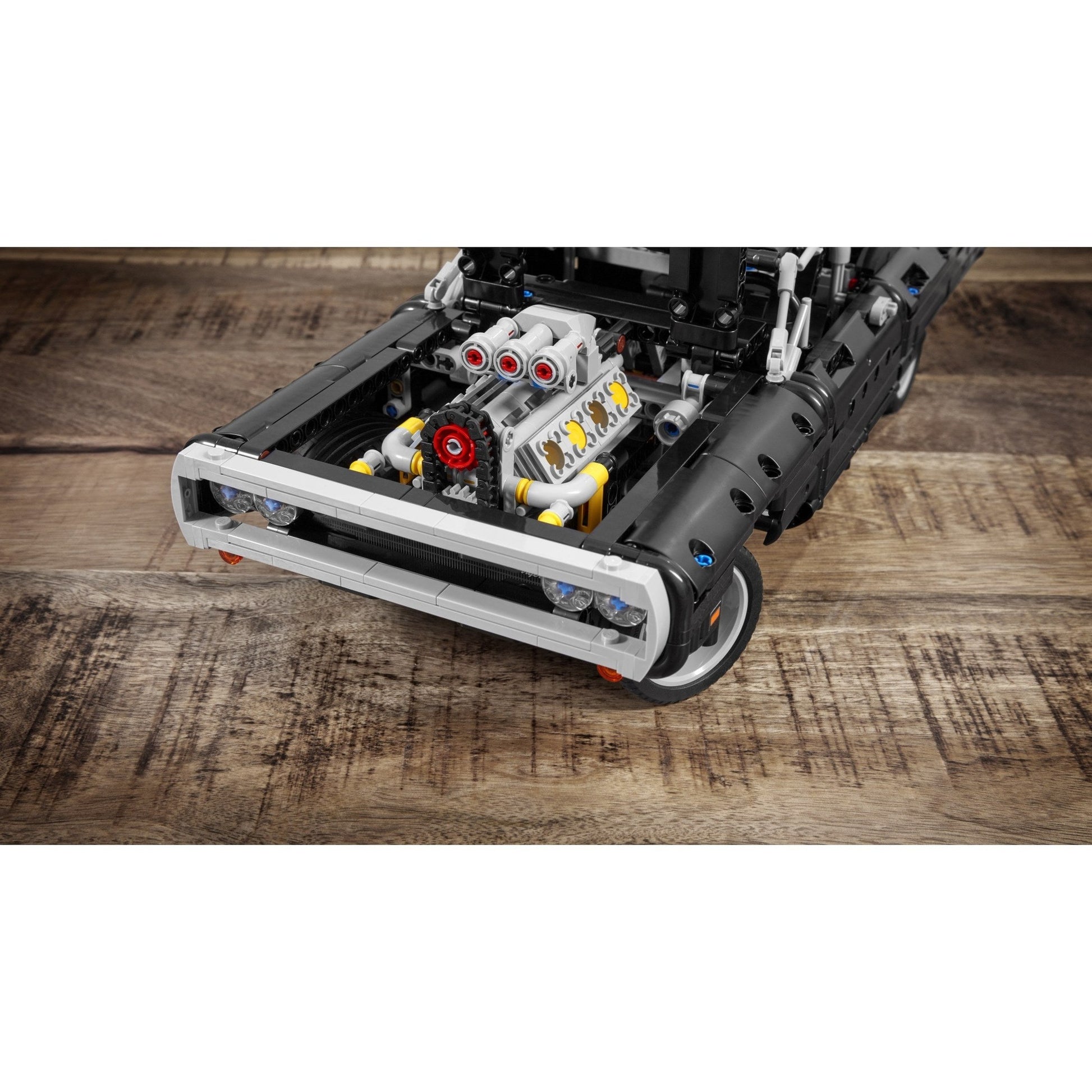 LEGO Technic Dom's Dodge Charger 42111