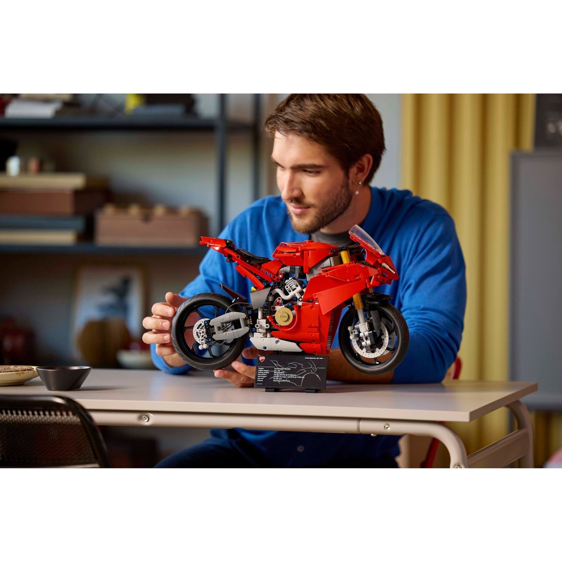 LEGO Technic Ducati Panigale V4 S Motorcycle 42202