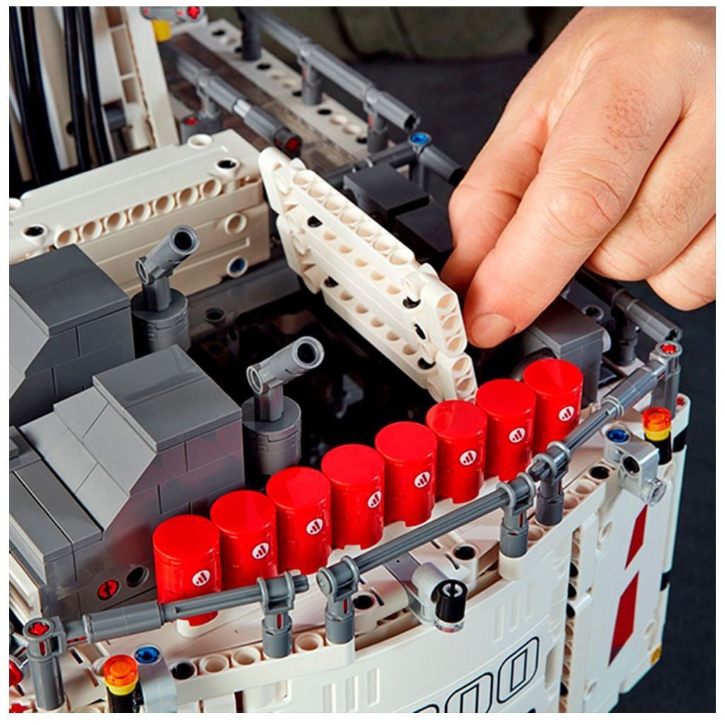 LEGO Technic Liebherr R 9800 42100