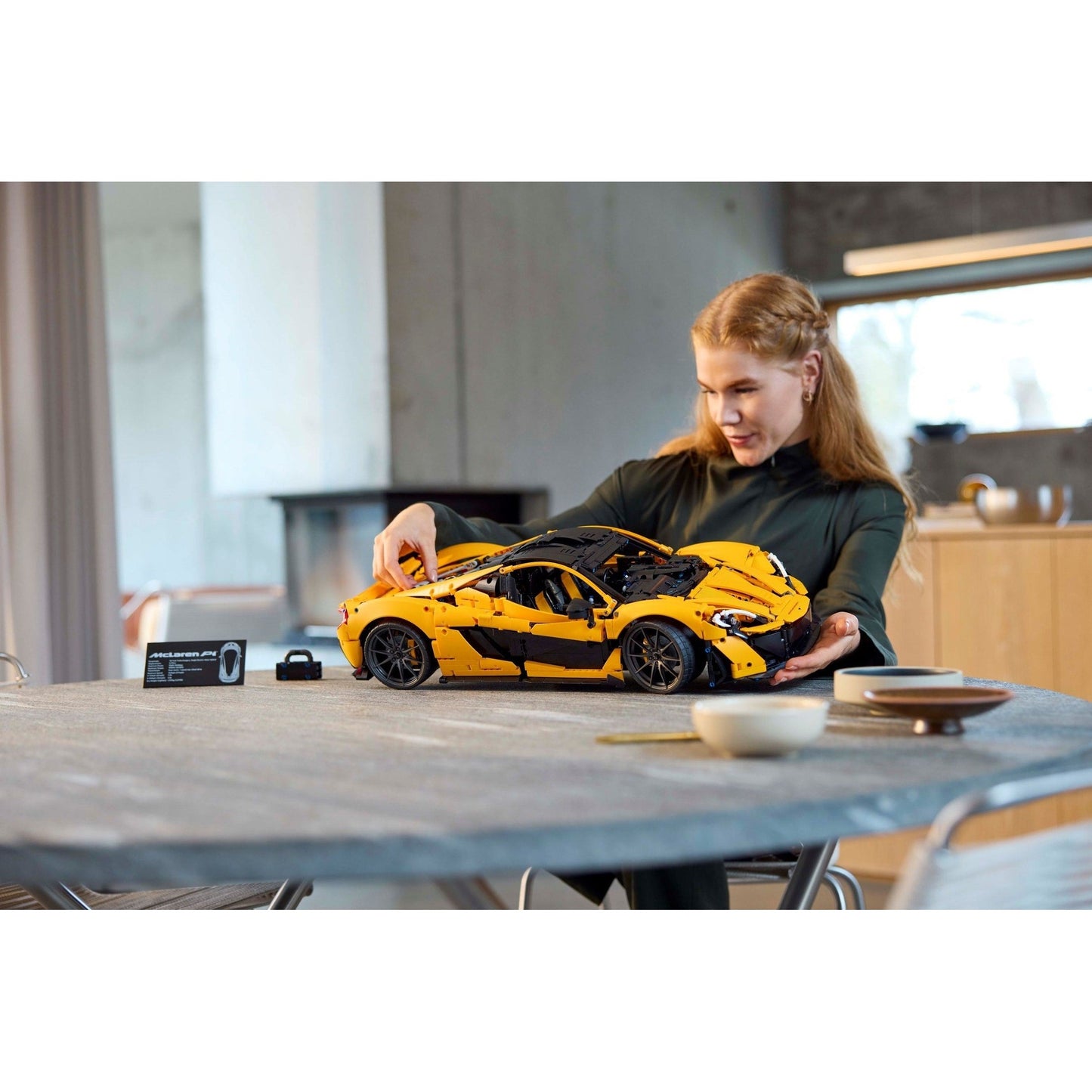 LEGO Technic McLaren P1 42172
